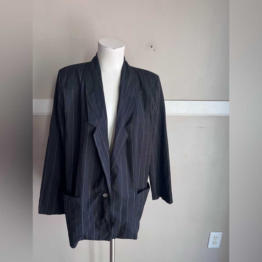 Elegant Charcoal Pinstripe Blazer Size M